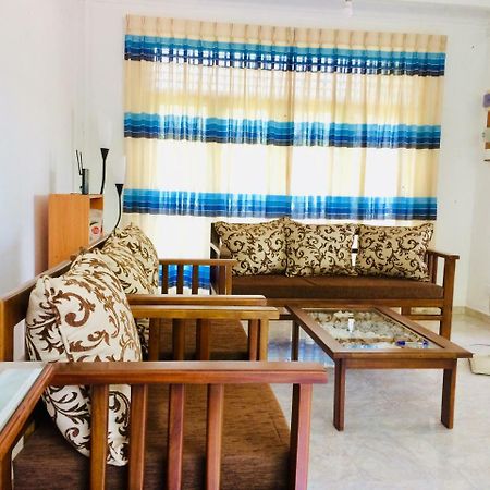 Ceylon Saradiel Home Stay Mawanella Buitenkant foto