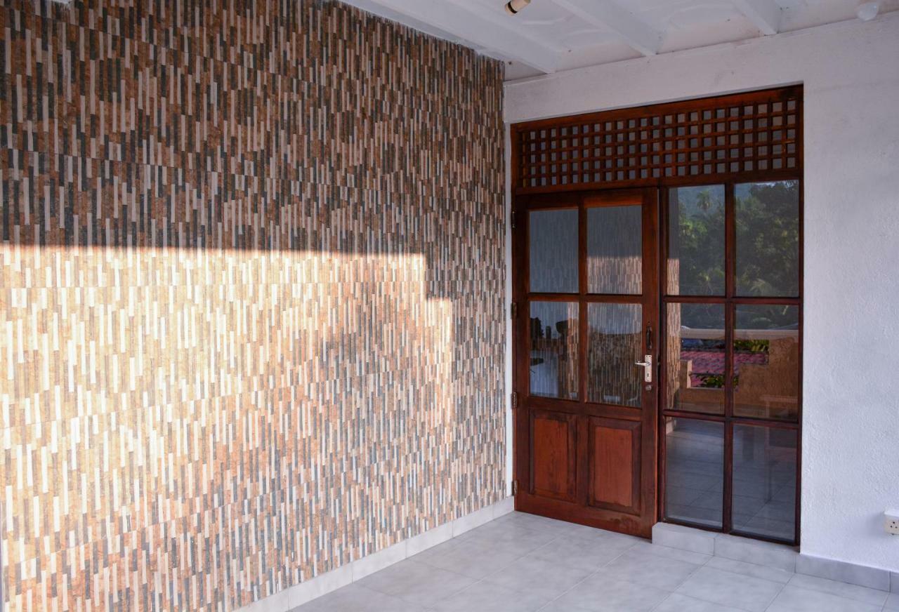 Ceylon Saradiel Home Stay Mawanella Buitenkant foto