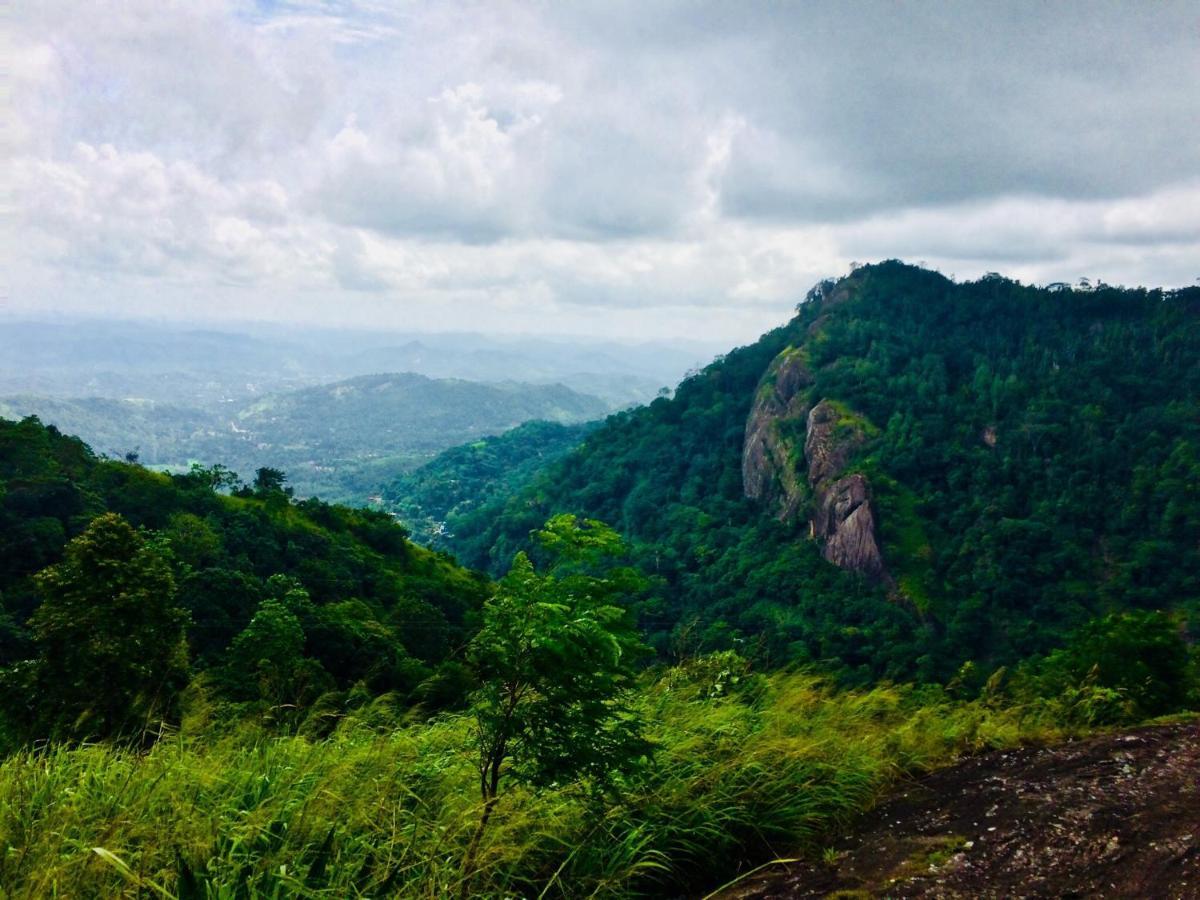 Ceylon Saradiel Home Stay Mawanella Buitenkant foto